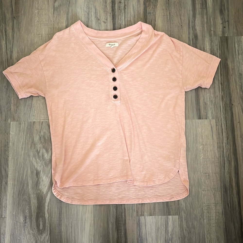 Salmon colored tee from Madewell